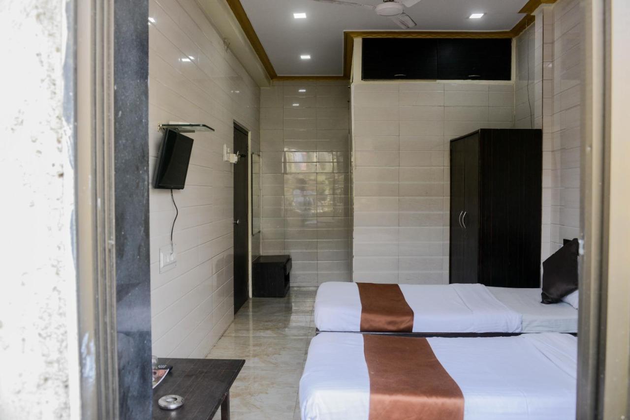 Hotel National Bombay Exterior foto