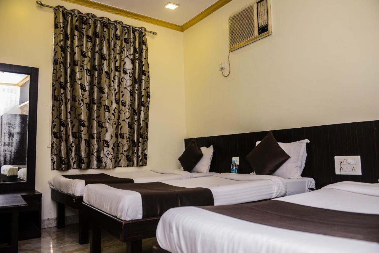 Hotel National Bombay Exterior foto