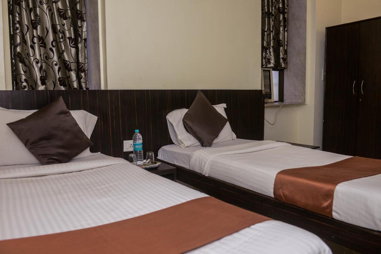 Hotel National Bombay Exterior foto