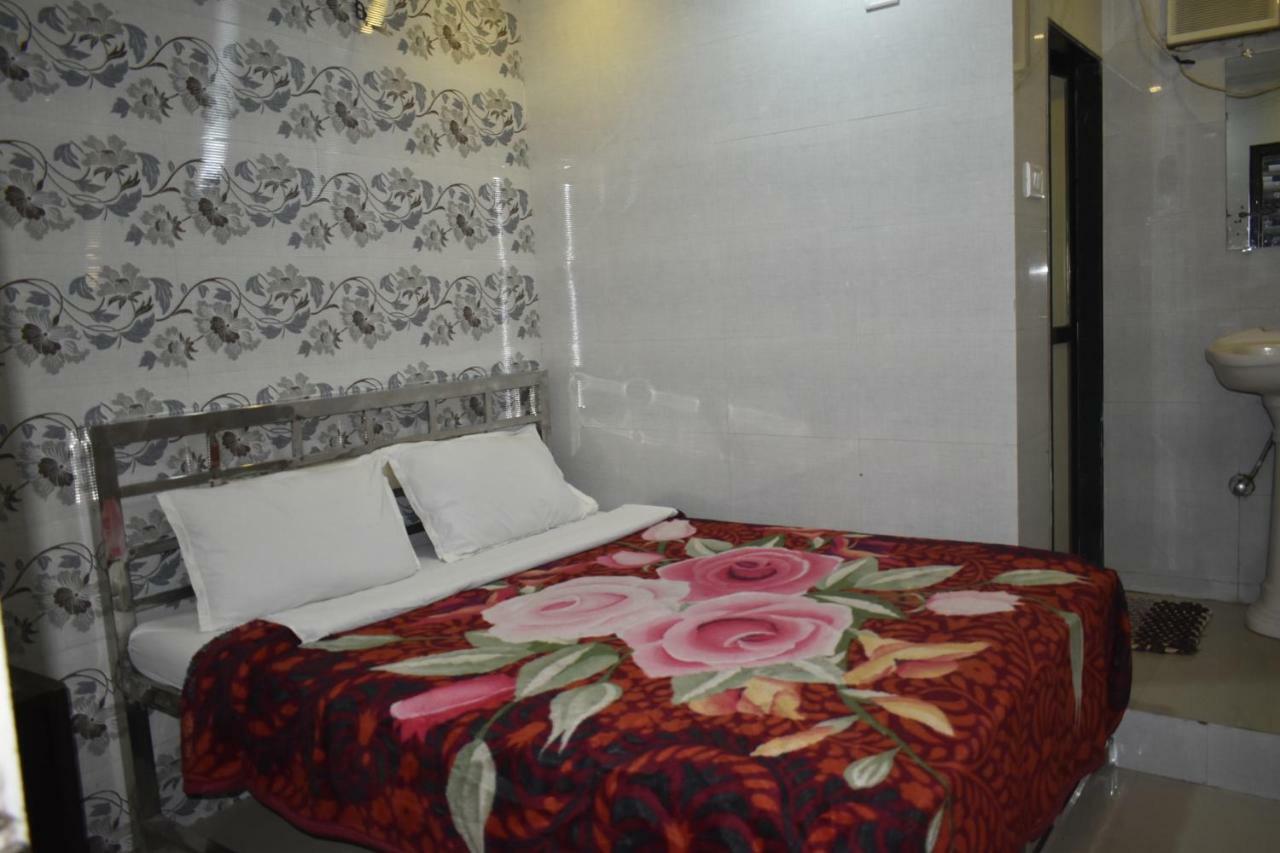 Hotel National Bombay Exterior foto
